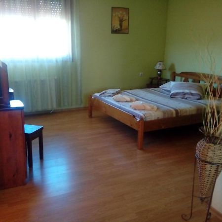 Guest House Ambrozia Kotel Ngoại thất bức ảnh